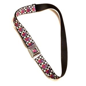 Dinosaur belt with seat belt buckle